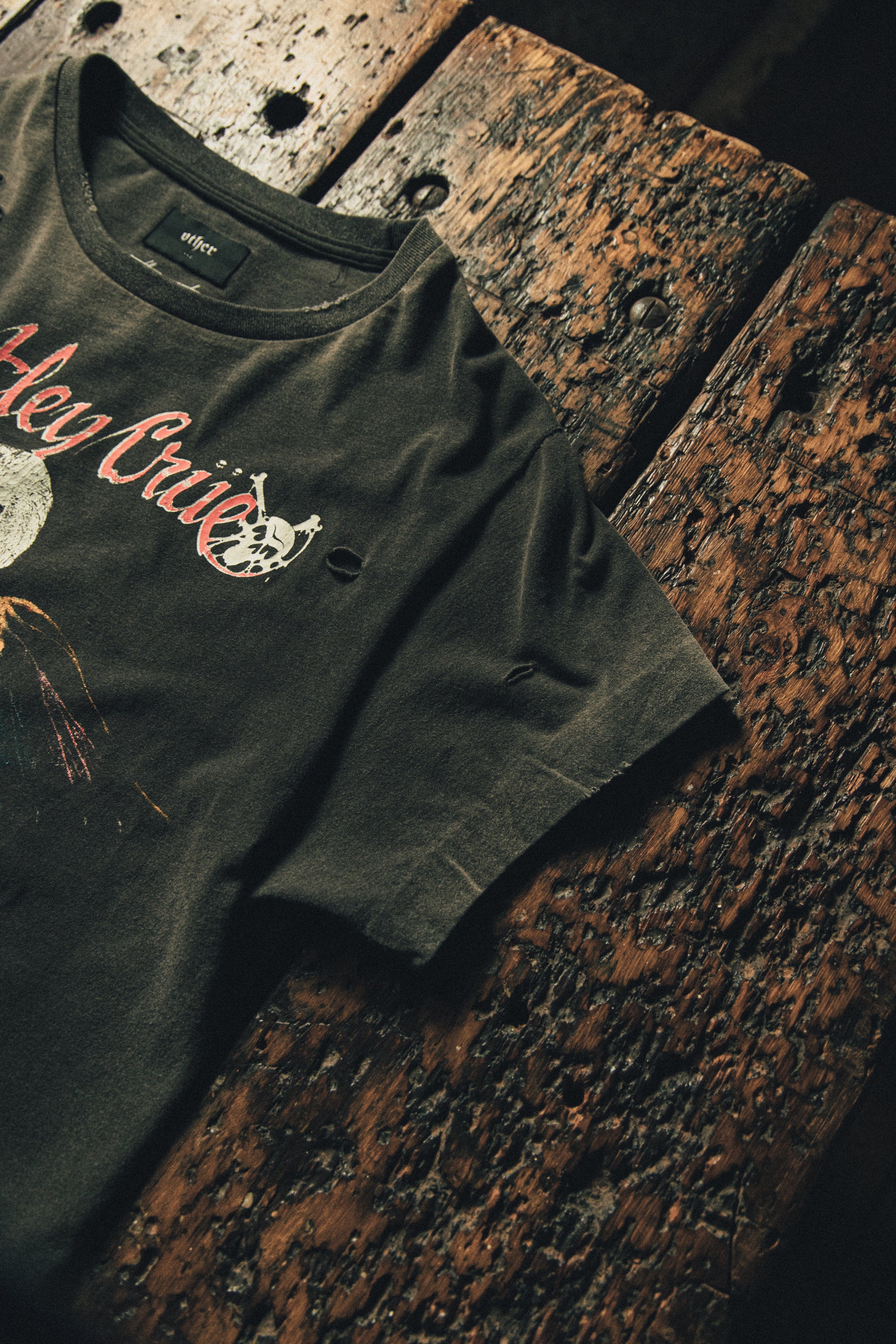 Mötley Crüe 'Without You' Vintage Tee